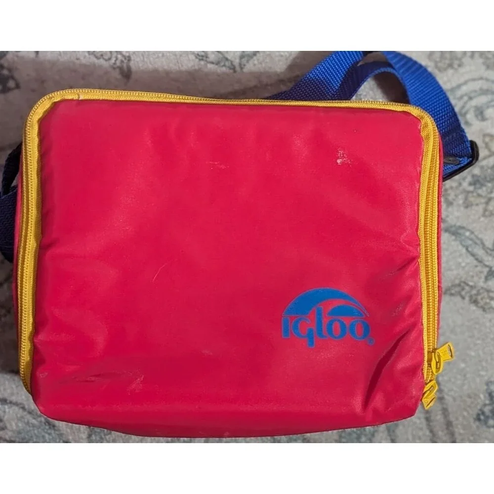Red Vintage Igloo Soft-Sided Insulated Lunch Cooler Box Bag Primary Colors